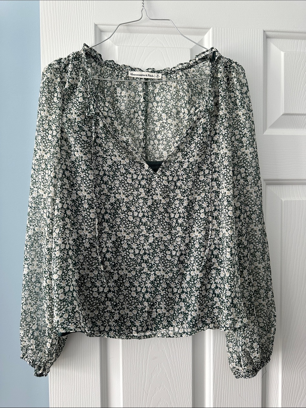 Abercrombie & Fitch Green and White Floral V-Neck Peasant Top